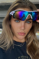 Mujer perfecta victoria de kentucky con pelo Rubio y edad 26 photo-1