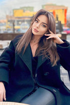 Femme parfaite arina de almaty avec Chatain clairs cheveux, âge 23 photo-2