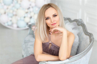 Pretty ukrainian girl natalia from kiev with Blonde hair age 47 photo-9