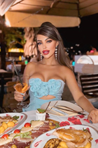 Impresionante mujer ucraniana yuliia de dnepr con pelo Marrón oscuro y edad 30 photo-6