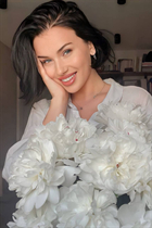 Ukrainian single woman valeria from mariupol with Black hair age 31 photo-3