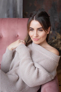 Beautiful wife from Ukraine marina from kyiv with Dark Brown hair age 37