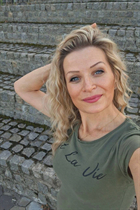 Ukrainian woman for dating irina from dnipro with Blonde hair age 57 photo-3