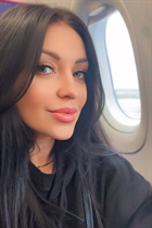 Sortir avec une femme allemande yulia de berlin avec Brunette cheveux 44 ans