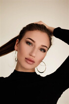 Ukrainian girl polina from odessa with Light Brown hair age 26 photo-1