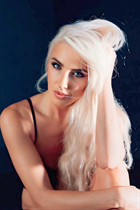 Femme ukrainienne vladlena de kharkov avec Blond cheveux, âge 40 photo-1