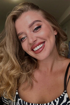 Girl from toronto diana with Light Brown hair age 25 photo-5