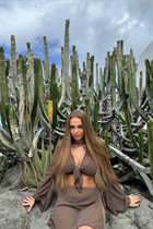 Beautiful woman of ukrainian marianna from kiev with Light Brown hair age 25 photo-3