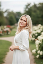 Ukrainian bride inna from kamenskoe with Blonde hair age 46 photo-12