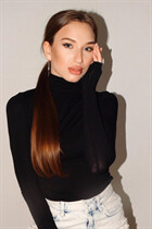 Ukrainian girl polina from odessa with Light Brown hair age 26 photo-2