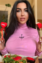 Ukrainian woman iuliia from kiev with Black hair age 44 photo-12