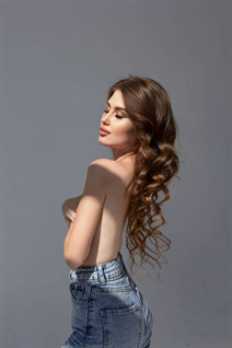 Perfect woman alena from temirtau with Light Brown hair age 29