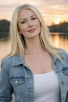 Chica bonita yulia de los angeles con pelo Rubio y edad 52 photo-27