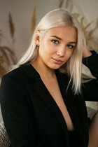 Gorgeous Ukrainian woman alina from kiev with Blonde hair age 22 photo-6