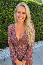 Dating a german woman svetlana from markkleeberg with Blonde hair 41 years old photo-10