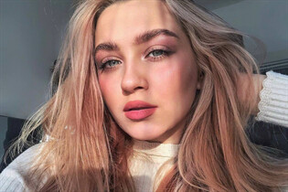 Date ukrainian nastenka from lviv with Blonde hair age 24 photo-15
