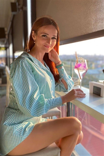 Impresionante chica ucraniana tatiana de dnipro con pelo Rojo y edad 37
