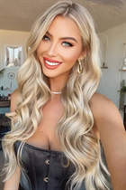 Perfect woman brigitte from los angeles with Blonde hair age 31 photo-6