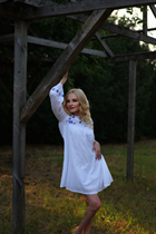 Fille roumaine tatiana de vaslui avec Chatain clairs cheveux 56 ans photo-3