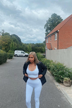 Bride from london kamelle with Blonde hair age 38 photo-13