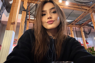 Beautiful woman of Ukraine christina from kharkov with Dark Brown hair age 21 photo-21