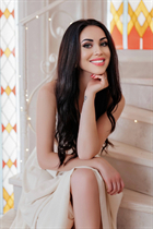 rotterdam bride natalia with Dark Brown hair age 32 photo-1