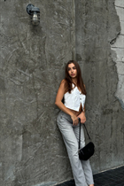 Ukrainian girl alice from kiev with Dark Brown hair age 23 photo-4