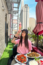 Mariée de miami alexeia avec Chatain clairs cheveux, âge 26 photo-9