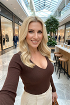 Fille de barcelona olena aux cheveux Blond, age 43 photo-7