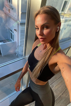 Dating a german girl olga from bochum with Blonde hair 42 years old photo-11