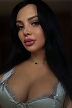 Mariée de london yulia avec Noirs cheveux, âge 29 photo-5