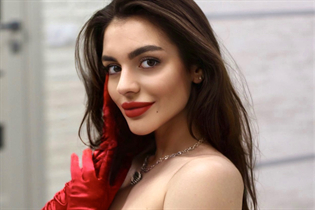 Pretty girl diana from wolfsberg with Dark Brown hair age 26 photo-13