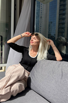 Mariée de dubai lilia avec Blond cheveux, âge 53 photo-2