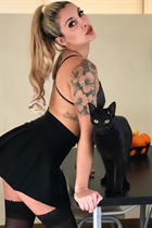 Dating an argentinian woman from mar del plata with Blonde hair 30 years old photo-10