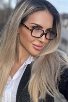 Belle femme ukrainienne célibataire viktoriia de kiev avec Blond cheveux, âge 44