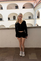 Femme ukrainienne célibataire amina de odesa avec Blond cheveux, âge 19 photo-1