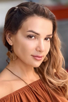 Ukrainian woman online hanna from kiev with Blonde hair age 51