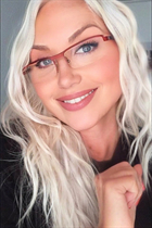 Mariée de kusadasi nataliia avec Blanc gris cheveux, âge 55 photo-18