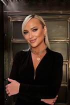 Jolie fille irina de antwerp avec Blond cheveux, âge 56 photo-2