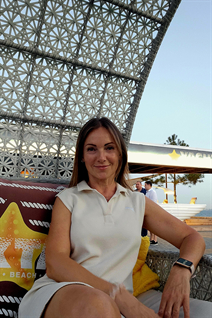 Single ukrainian girl elena from odesa with Light Brown hair age 53