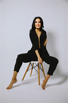 Novia de bishkek umida con pelo Negro y edad 23 photo-12