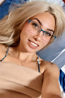 Ukrainian girl for marriage anna from odessa with Blonde hair age 25