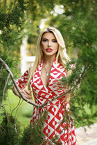 Beautiful ukrainian woman svetlana from kharkov with Blonde hair age 48 photo-2