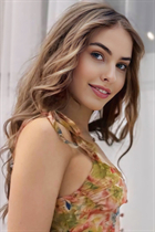 Dating a german girl varvara from berlin with Light Brown hair 20 years old photo-1