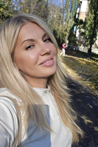 Ukrainian lady anya from kiev with Blonde hair age 50 photo-7