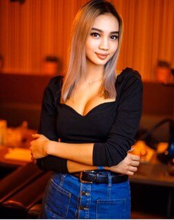 Date ukraine arina from pavlodar with Blonde hair age 25