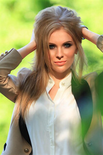 Ukrainian women ludmila from dnepr with Blonde hair age 31