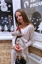Ukrainian woman for marriage lolita from kherson with Auburn hair age 27 photo-7