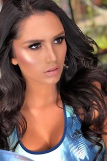 Ukraine women for marriage melissa from medellin with Black hair age 24