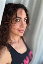 Dating a ukrainian woman larisa from kiev with Dark Brown hair age 43 photo-12